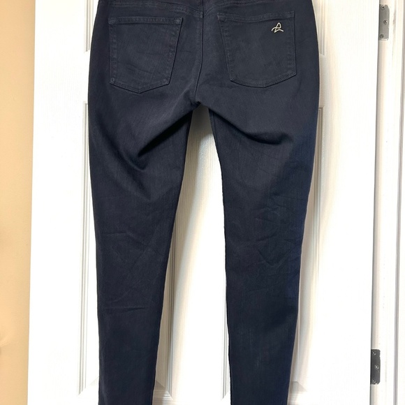 DL1961 Emma Legging in Denver Wash 4 Way Stretch Size 29 - Picture 3 of 15